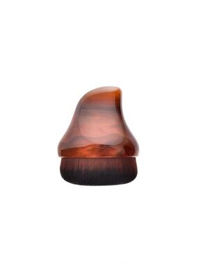 Danessa Myricks Yummy Face 2.0 Teardrop Kabuki Brush